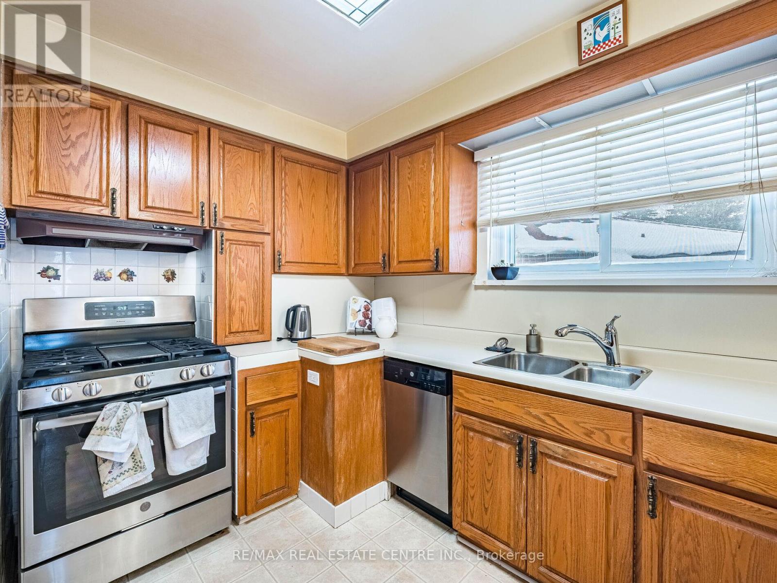 34 Waterfield Drive, Toronto, Ontario  M1P 3W7 - Photo 13 - E12784684