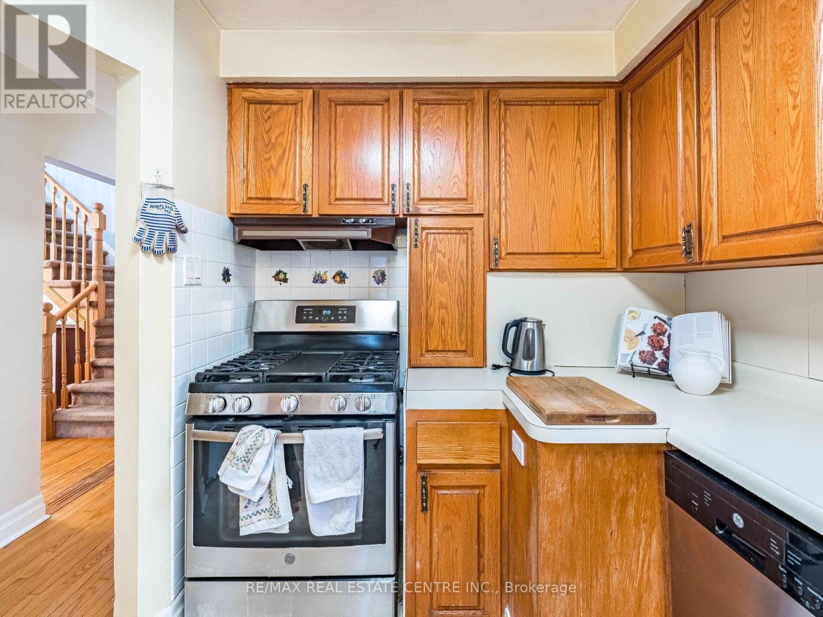 34 Waterfield Drive, Toronto, Ontario  M1P 3W7 - Photo 17 - E12784684