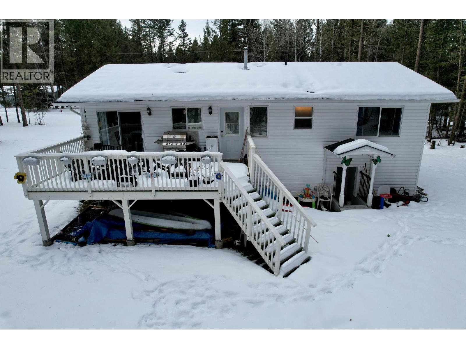 4983 Smith Road, 108 Mile Ranch, British Columbia  V0K 2Z0 - Photo 6 - R3074401