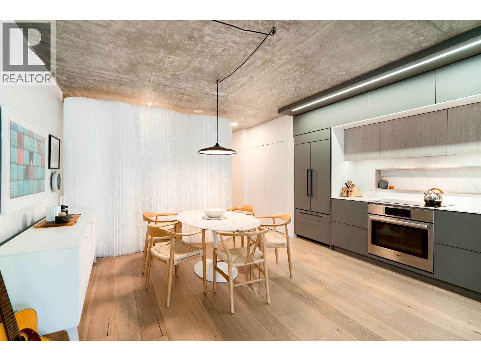 314 221 Union Street, Vancouver, British Columbia  V6A 0B4 - Photo 3 - R3089358