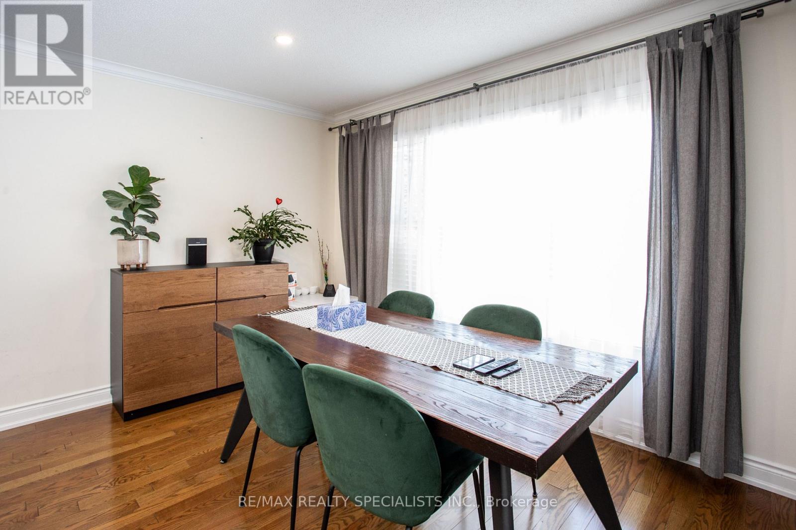 4386 Curia Crescent, Mississauga, Ontario  L4Z 2X3 - Photo 4 - W12593582