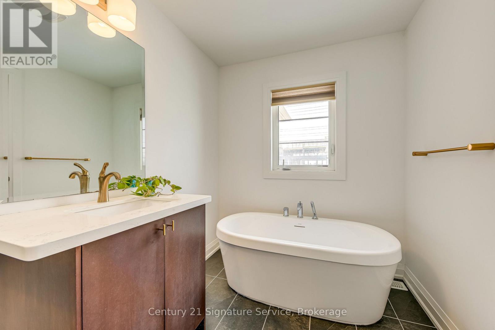 4011 Sixth Line, Oakville, Ontario  L6H 3P8 - Photo 23 - W12784680