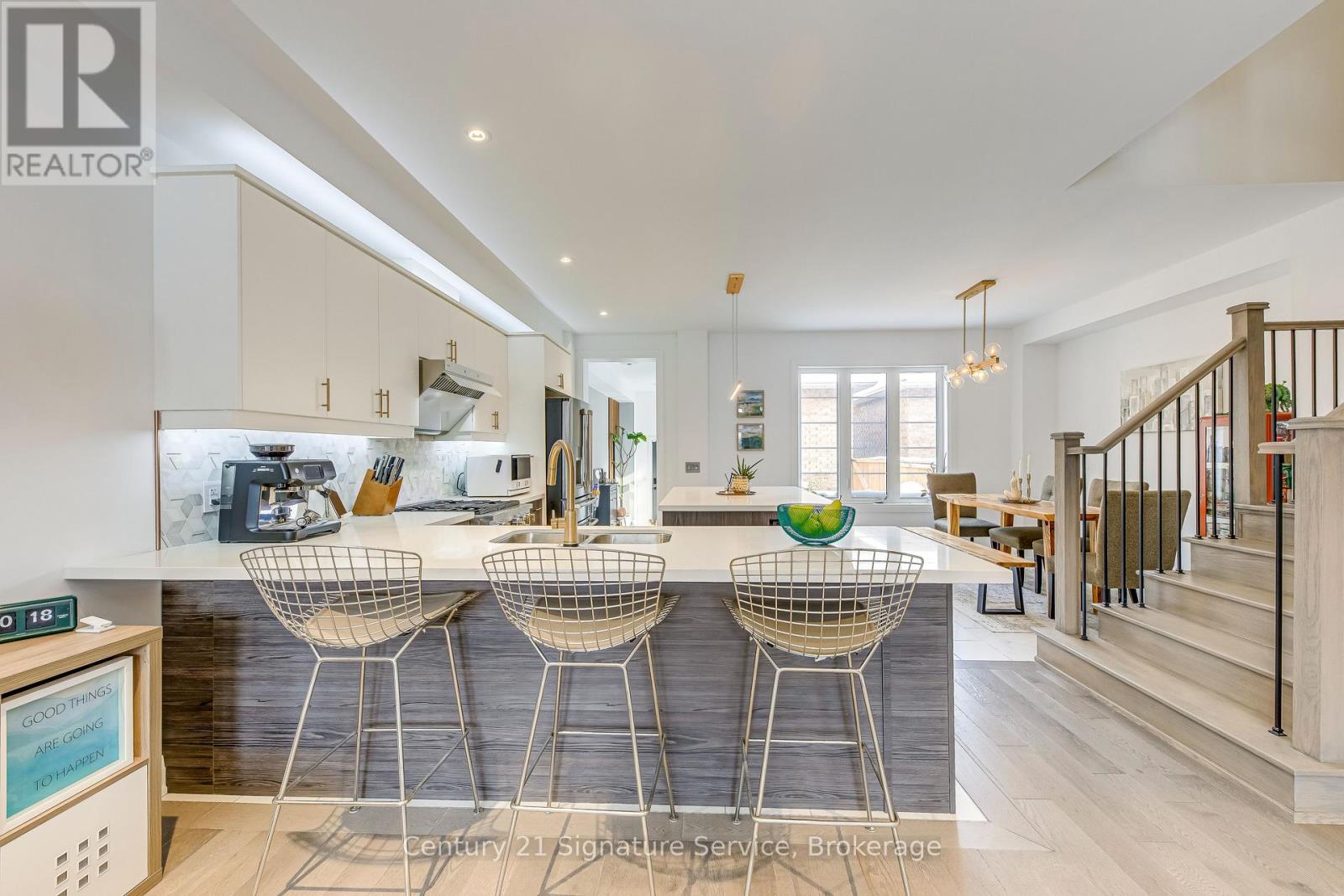 4011 Sixth Line, Oakville, Ontario  L6H 3P8 - Photo 8 - W12784680