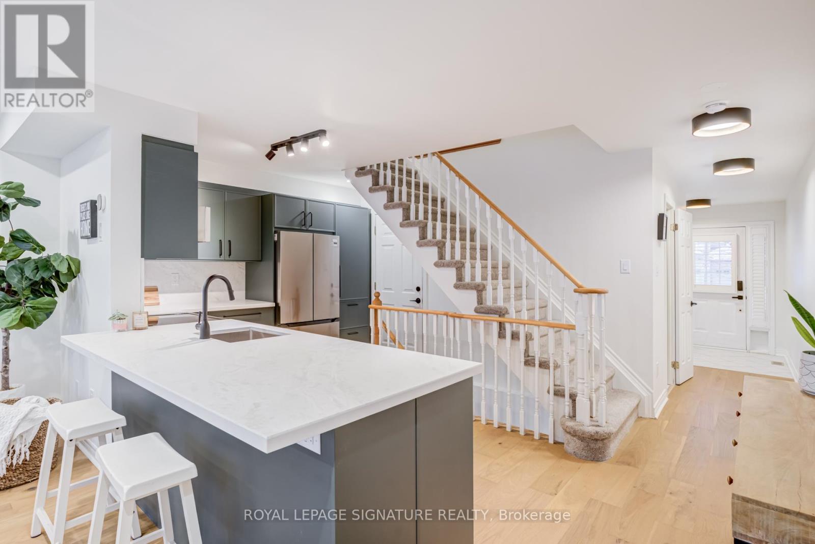 10 - 1050 Grand Boulevard, Oakville, Ontario  L6H 2S5 - Photo 10 - W12784694