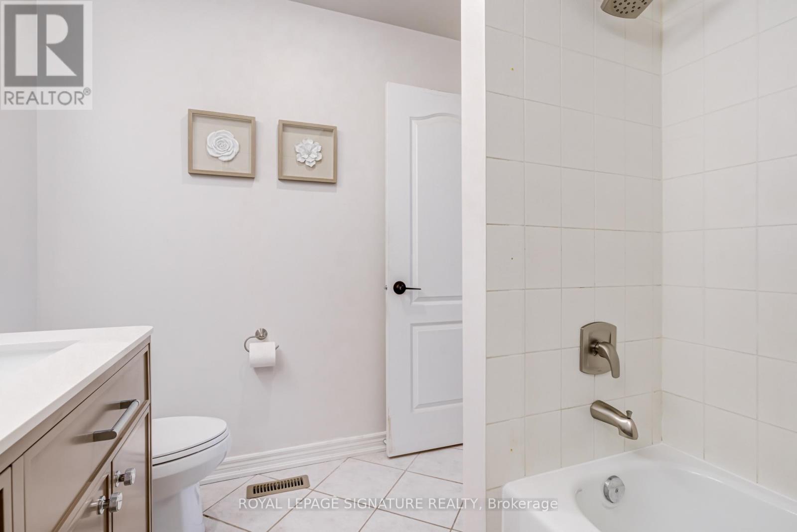 10 - 1050 Grand Boulevard, Oakville, Ontario  L6H 2S5 - Photo 30 - W12784694