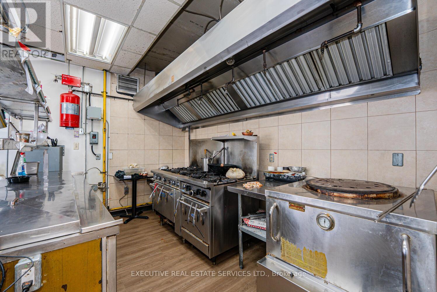 115 Main Street S, Halton Hills (Georgetown), Ontario  L7G 3H5 - Photo 18 - W12784746