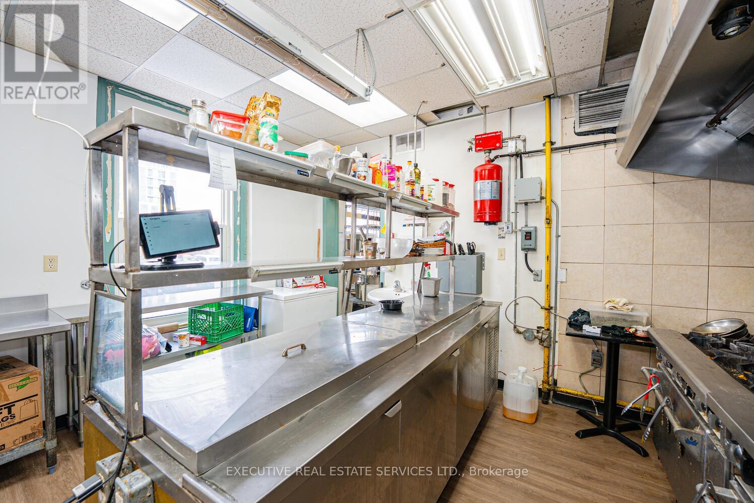 115 Main Street S, Halton Hills (Georgetown), Ontario  L7G 3H5 - Photo 20 - W12784746