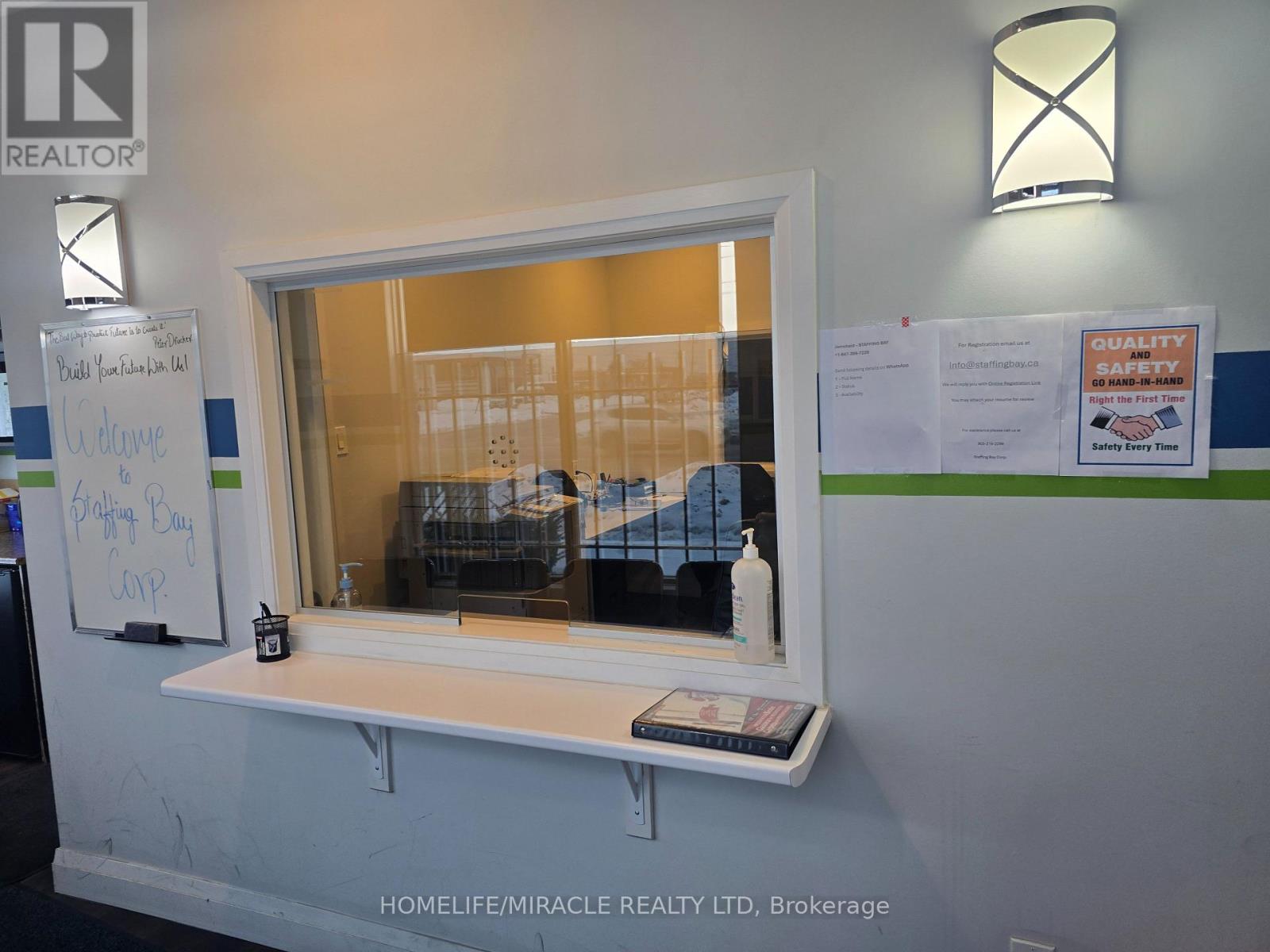 106 - 49 Hillcrest Avenue, Brampton (Queen Street Corridor), Ontario  L6W 4V4 - Photo 8 - W12784752