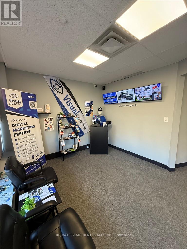 302 Brucedale Avenue, Hamilton (Inch Park), Ontario  L9A 1R1 - Photo 11 - X12784682