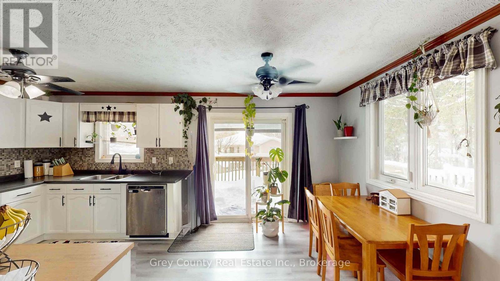 23 Brackenbury Street, Grey Highlands, Ontario  N0C 1H0 - Photo 13 - X12784794