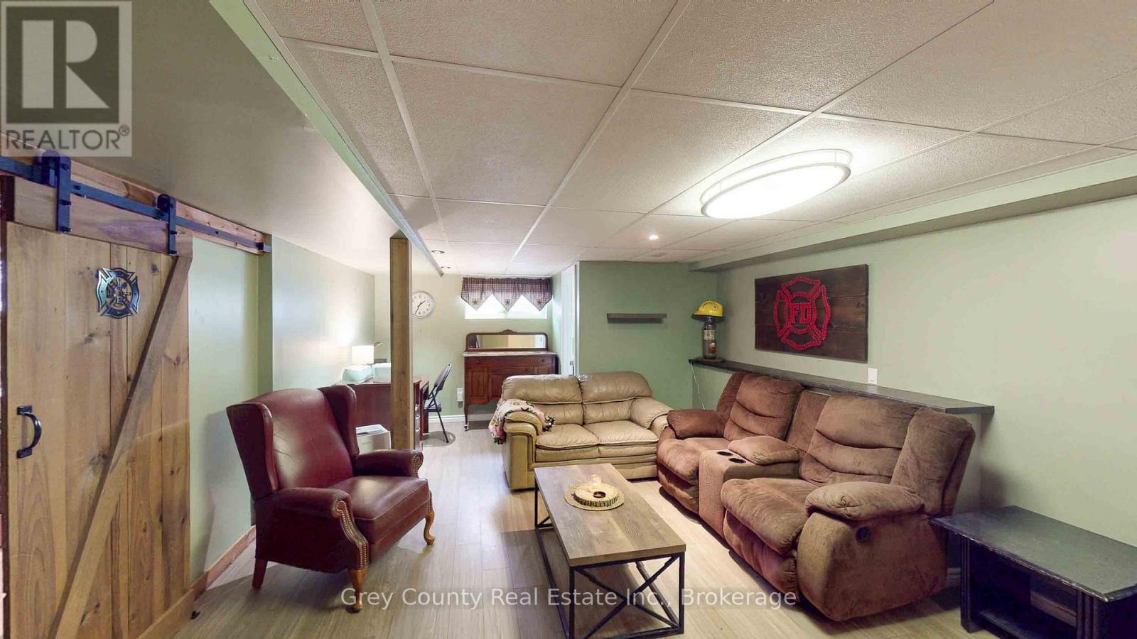23 Brackenbury Street, Grey Highlands, Ontario  N0C 1H0 - Photo 21 - X12784794