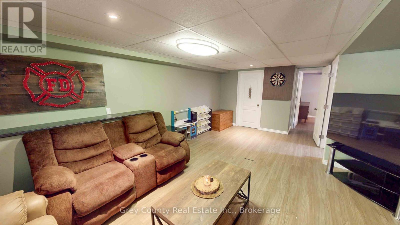 23 Brackenbury Street, Grey Highlands, Ontario  N0C 1H0 - Photo 22 - X12784794