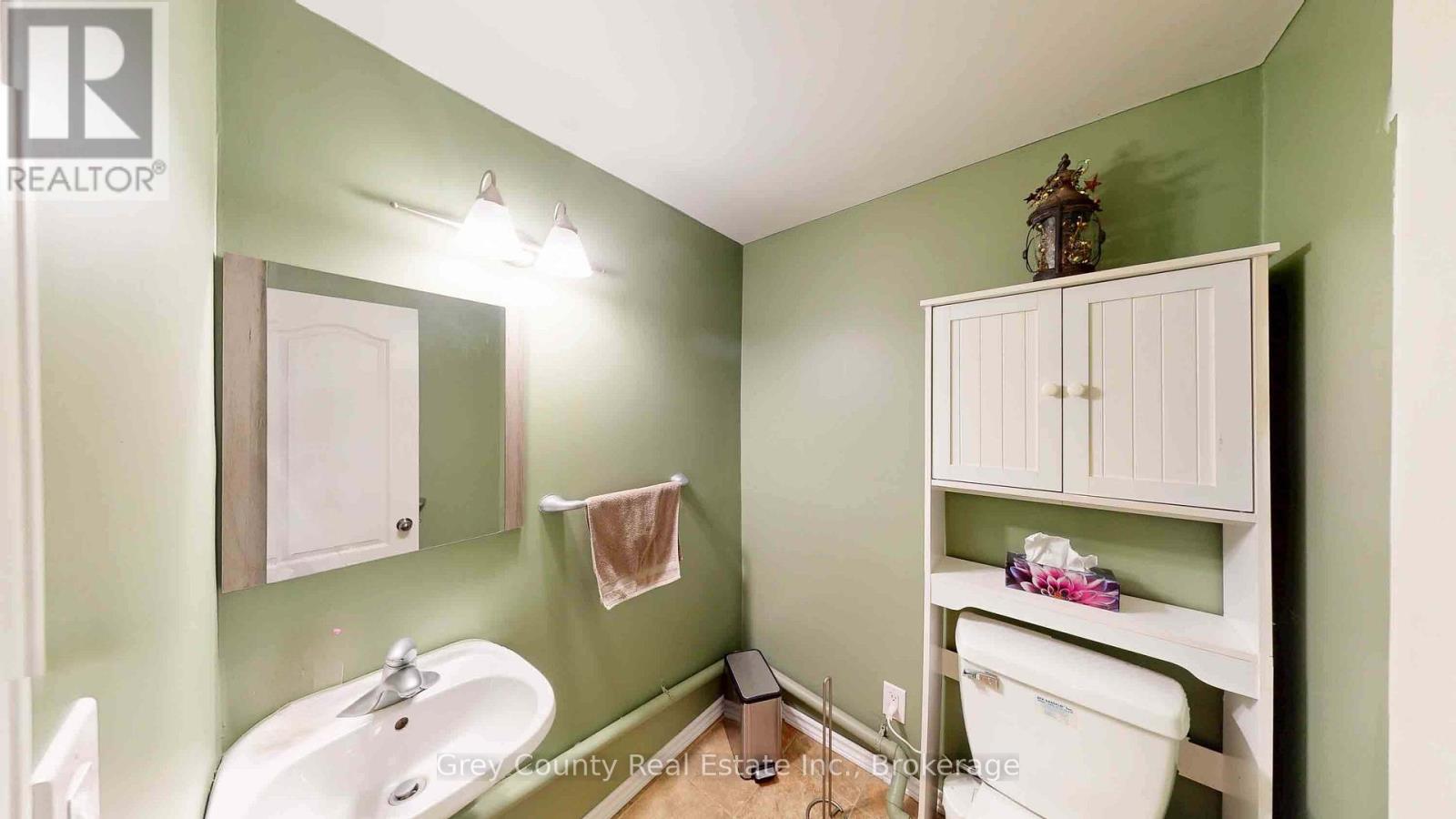 23 Brackenbury Street, Grey Highlands, Ontario  N0C 1H0 - Photo 31 - X12784794