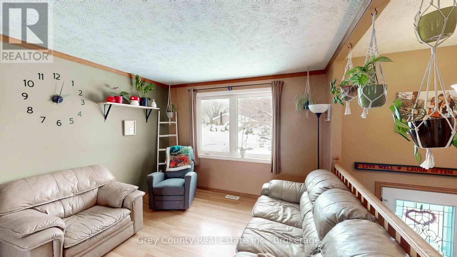 23 Brackenbury Street, Grey Highlands, Ontario  N0C 1H0 - Photo 7 - X12784794