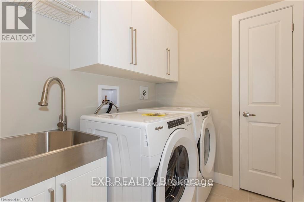 2244 Evans Boulevard, London South, Ontario  N6M 0A8 - Photo 10 - X12784846