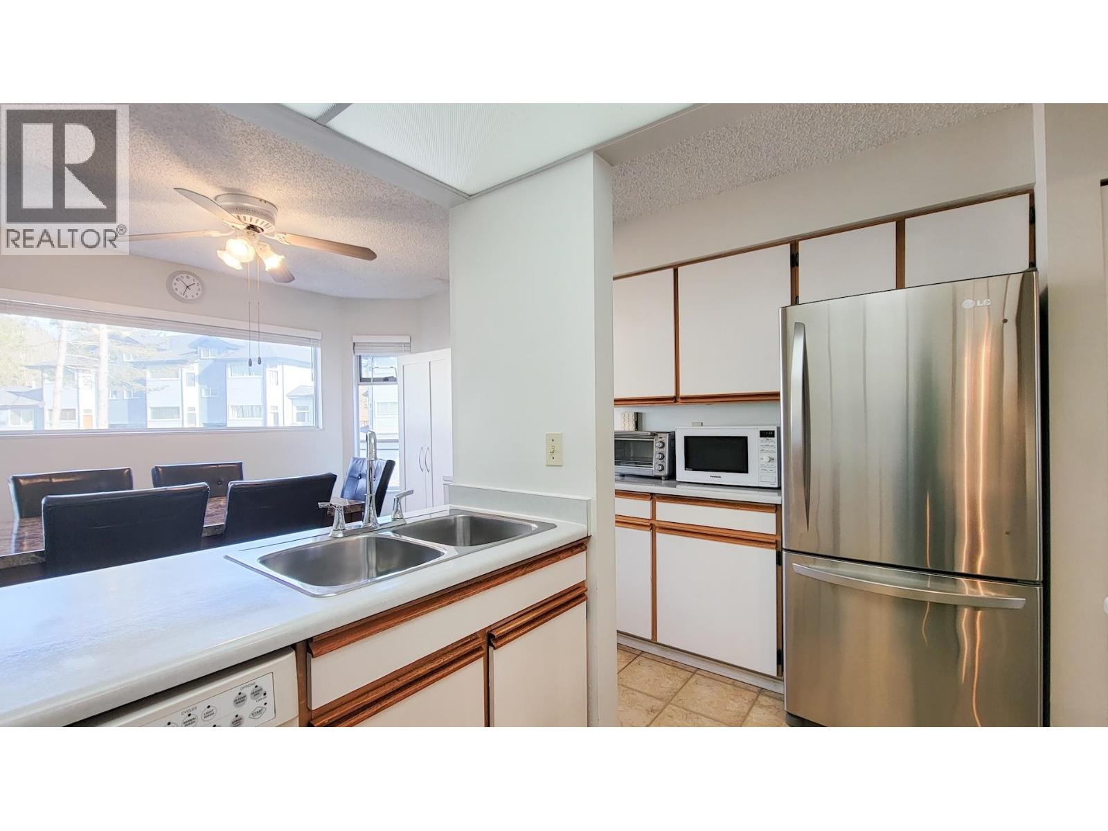 68 1195 Falcon Drive, Coquitlam, British Columbia  V3E 2H1 - Photo 11 - R3089062