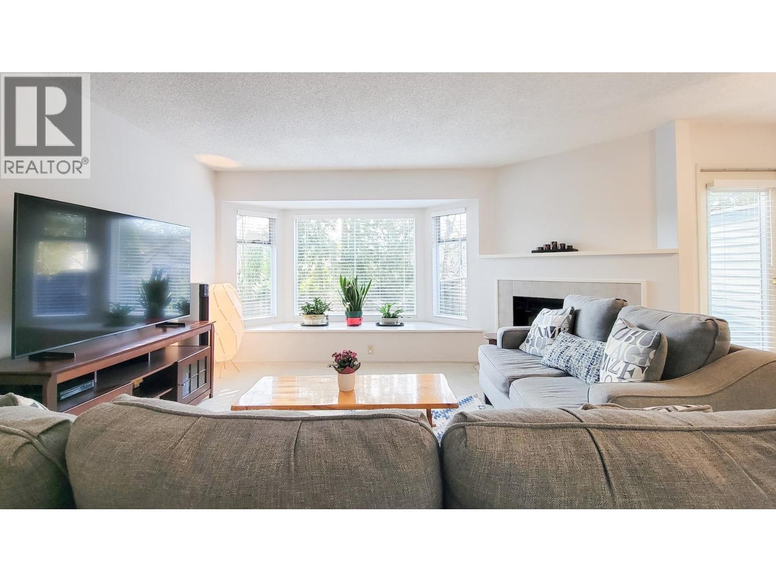 68 1195 Falcon Drive, Coquitlam, British Columbia  V3E 2H1 - Photo 4 - R3089062