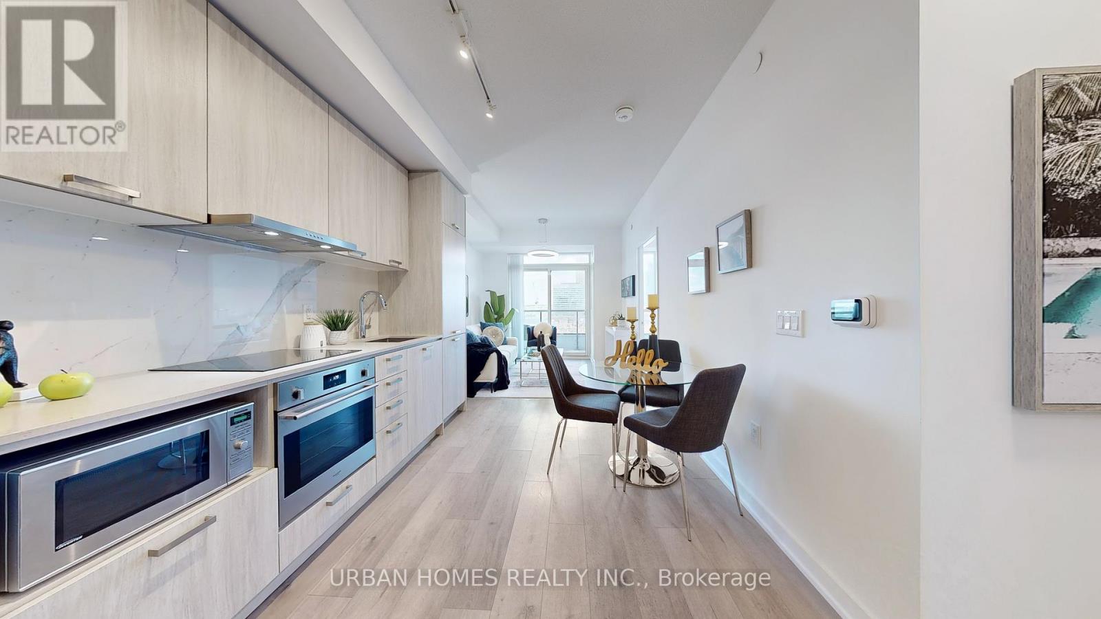 818 - 38 Honeycrisp Crescent, Vaughan, Ontario  L4K 0M7 - Photo 7 - N12781726