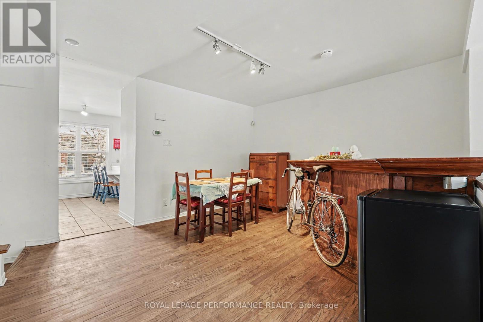 157 Russell Avenue, Ottawa, Ontario  K1N 7X3 - Photo 6 - X12784790