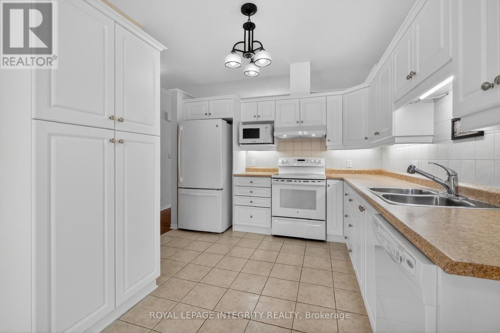 657 Country Trail Private, Ottawa, Ontario  K0A 1K0 - Photo 10 - X12784800