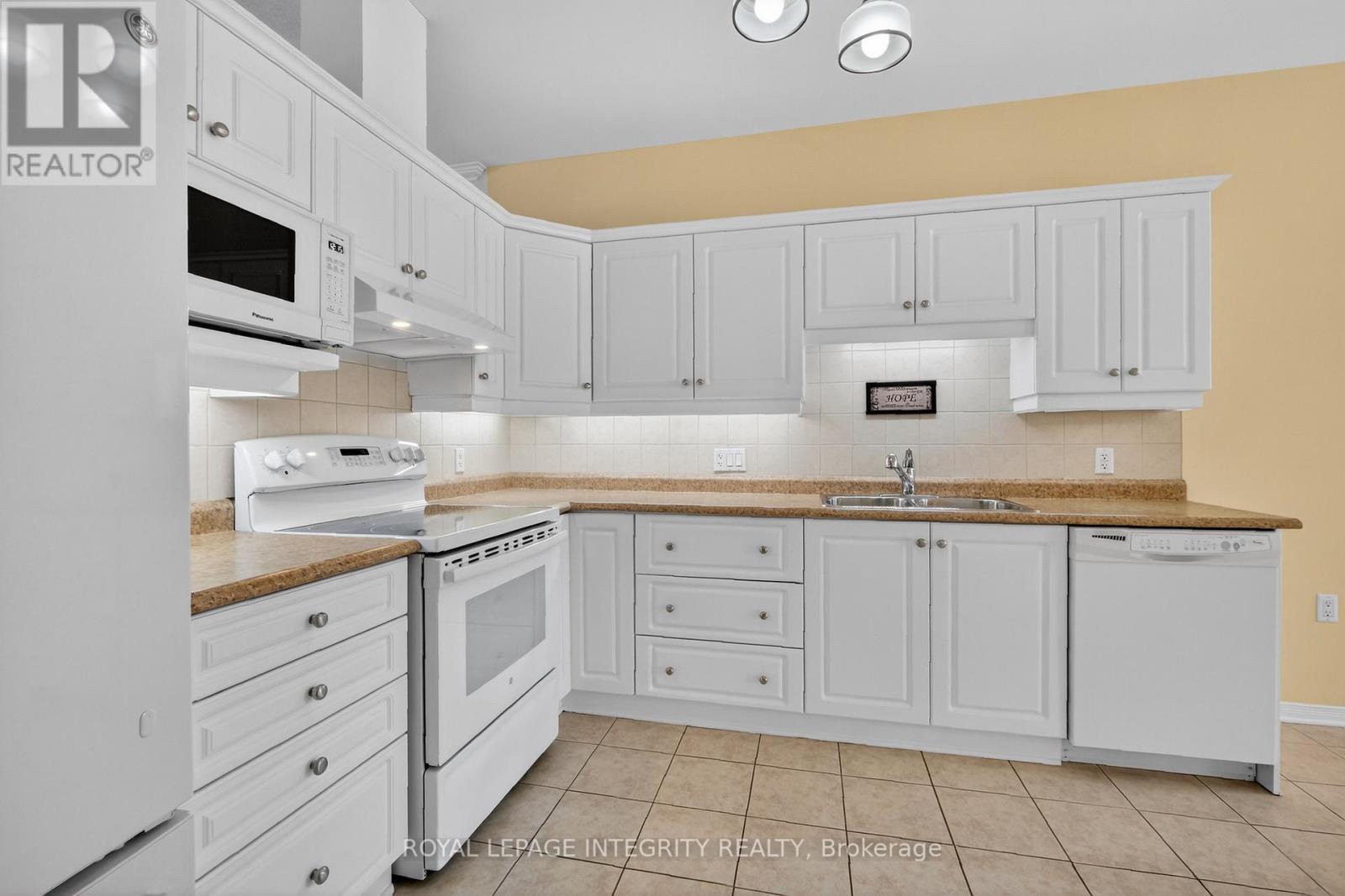 657 Country Trail Private, Ottawa, Ontario  K0A 1K0 - Photo 11 - X12784800