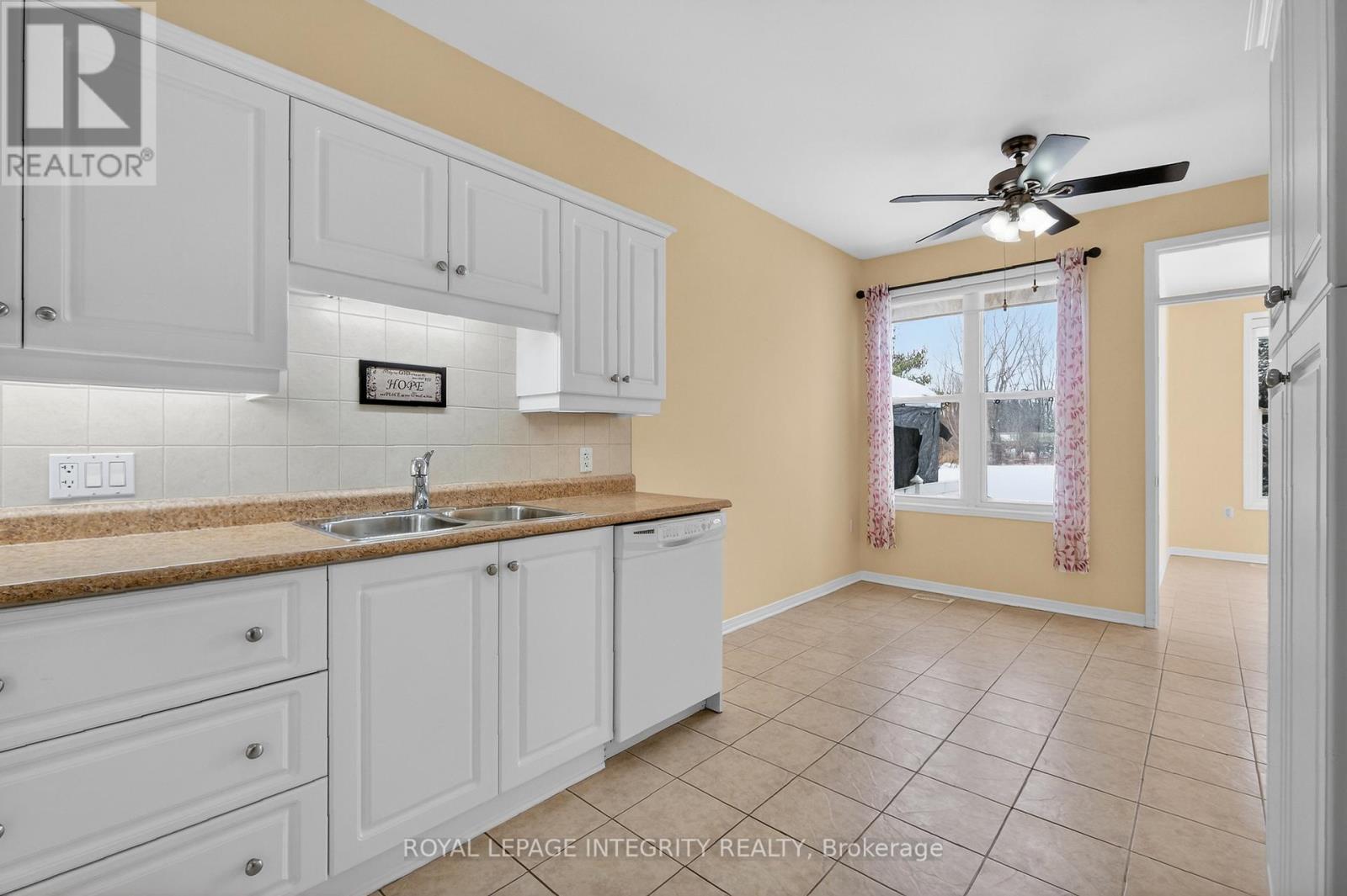 657 Country Trail Private, Ottawa, Ontario  K0A 1K0 - Photo 14 - X12784800