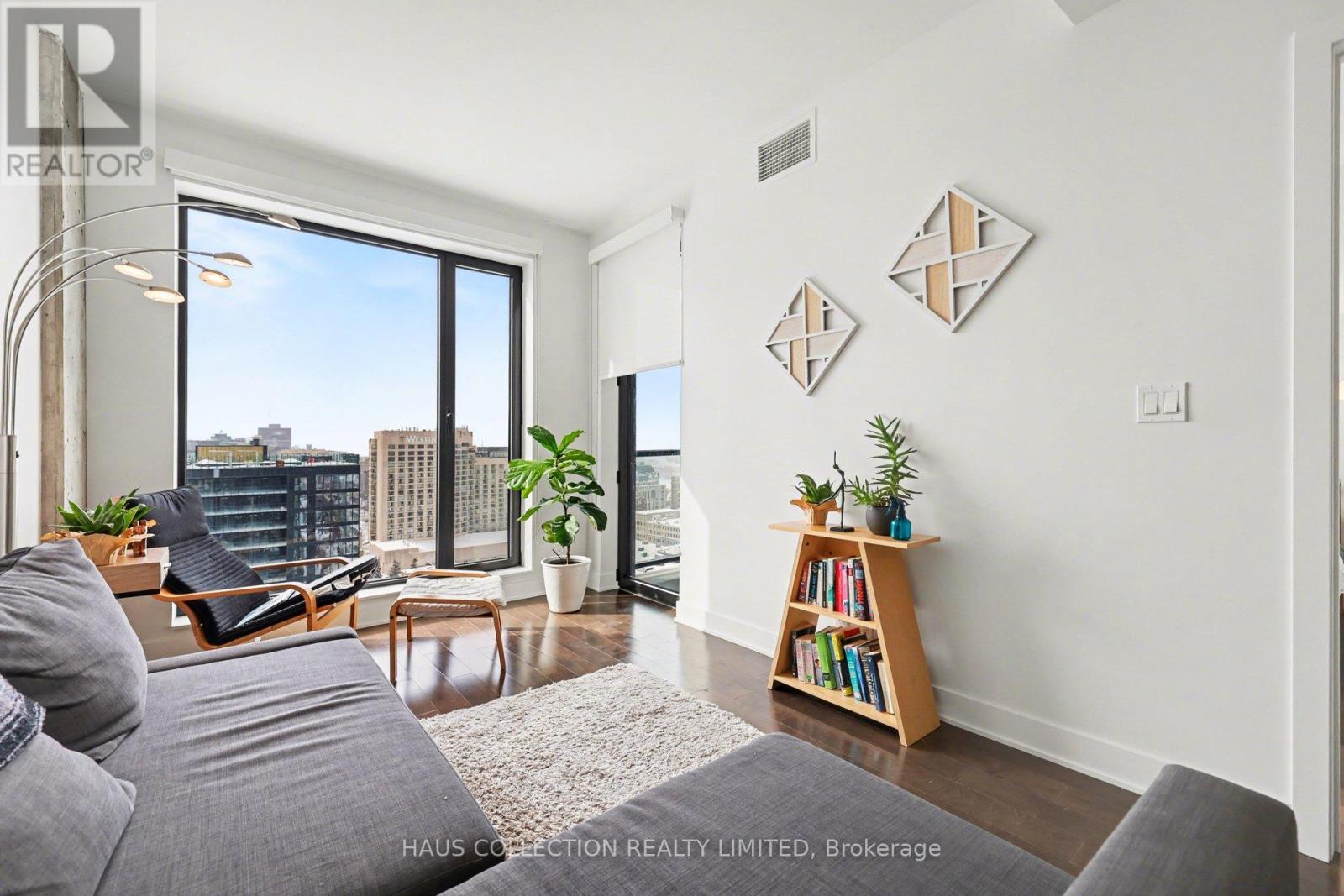 2207 - 20 Daly Avenue, Ottawa, Ontario  K2P 1T2 - Photo 2 - X12784884