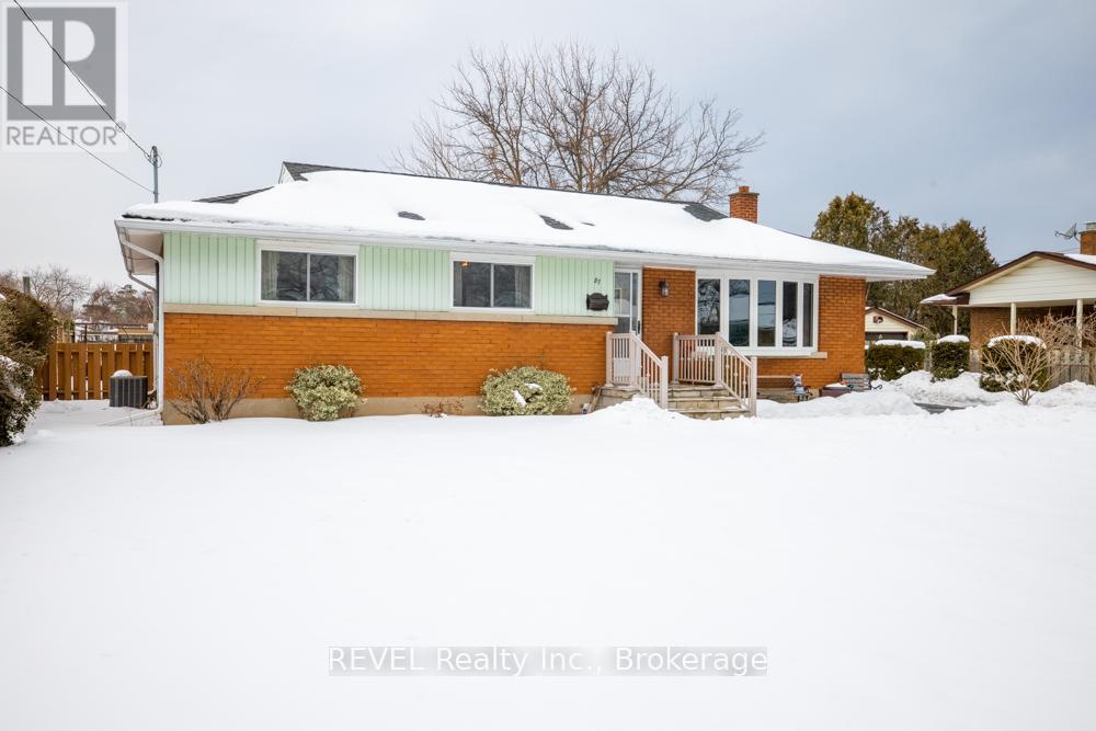 87 Royal Manor Drive, St. Catharines, Ontario  L2M 4L9 - Photo 1 - X12784844