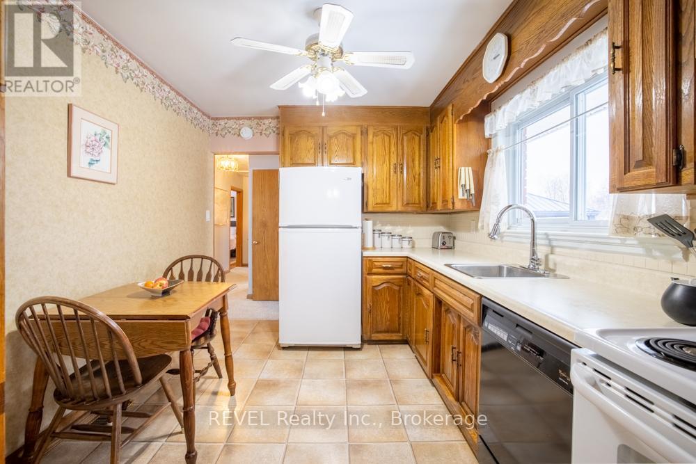 87 Royal Manor Drive, St. Catharines, Ontario  L2M 4L9 - Photo 11 - X12784844