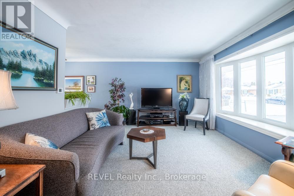 87 Royal Manor Drive, St. Catharines, Ontario  L2M 4L9 - Photo 5 - X12784844