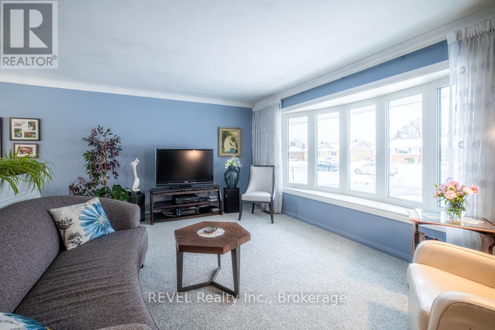 87 Royal Manor Drive, St. Catharines, Ontario  L2M 4L9 - Photo 6 - X12784844