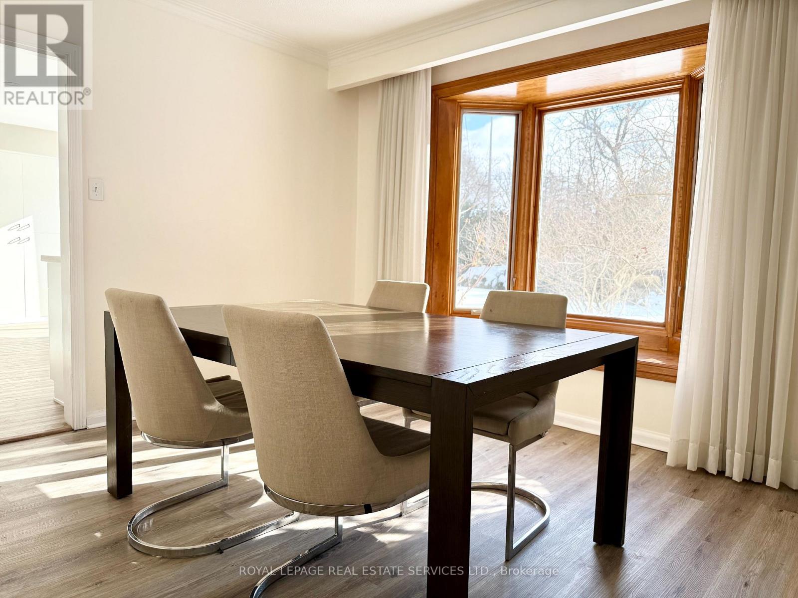 1268 Cleaver Drive, Oakville, Ontario  L6J 1W3 - Photo 4 - W12670000