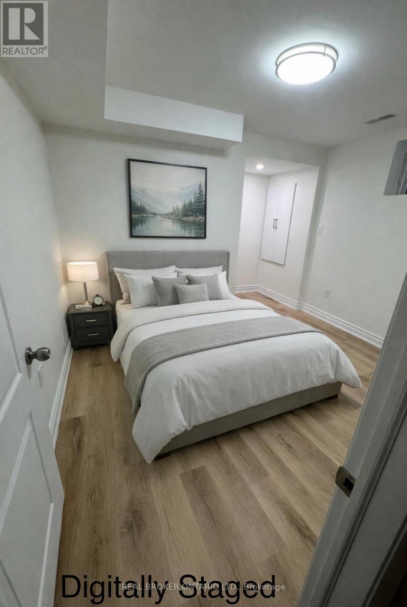 16 Jemima Road S, Brampton, Ontario  L7A 4T2 - Photo 10 - W12770124