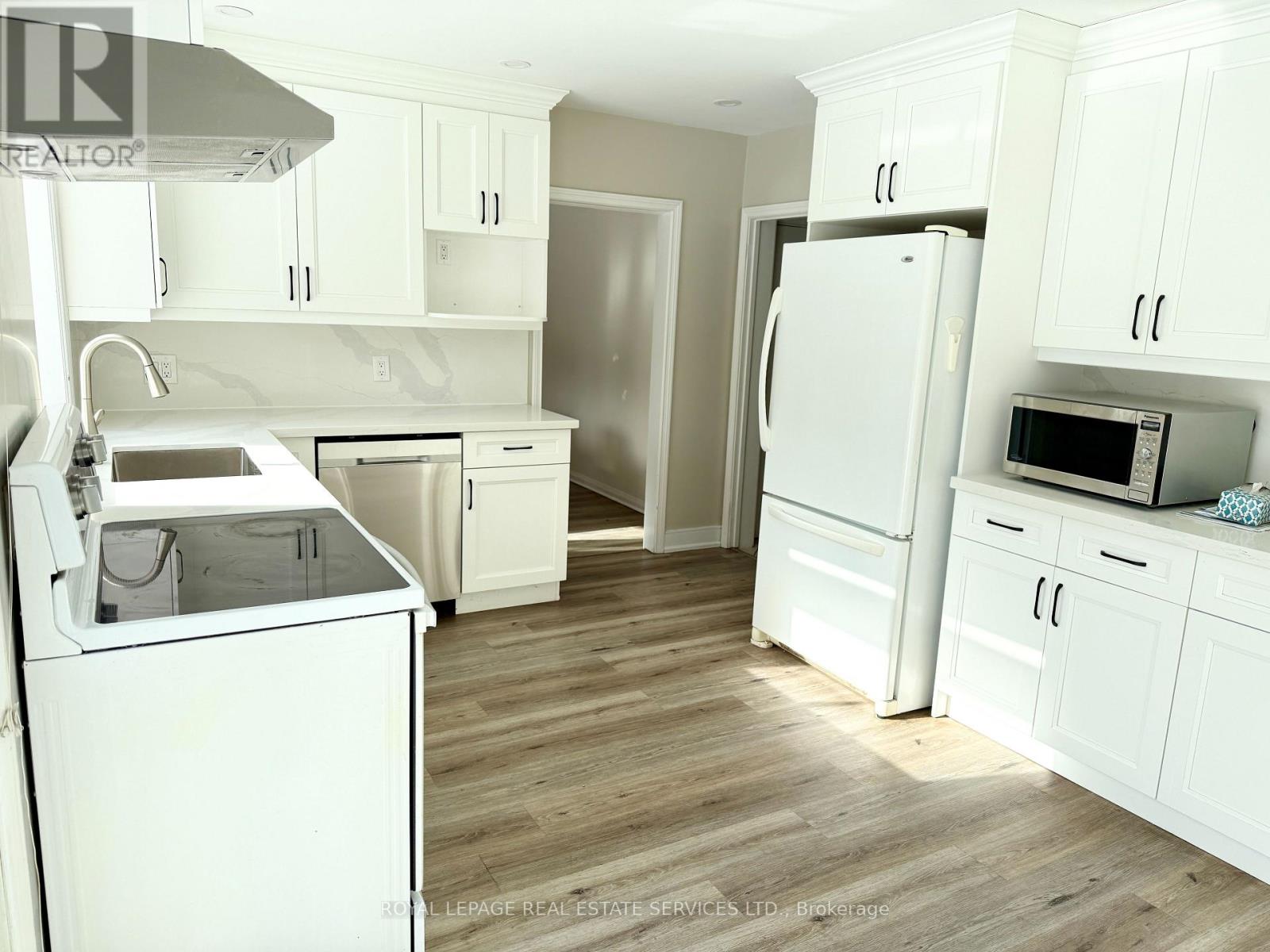 1268 Cleaver Drive, Oakville, Ontario  L6J 1W3 - Photo 7 - W12670000