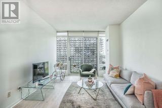 2301 - 15 Windermere Avenue, Toronto, Ontario  M6S 5A7 - Photo 8 - W12781444