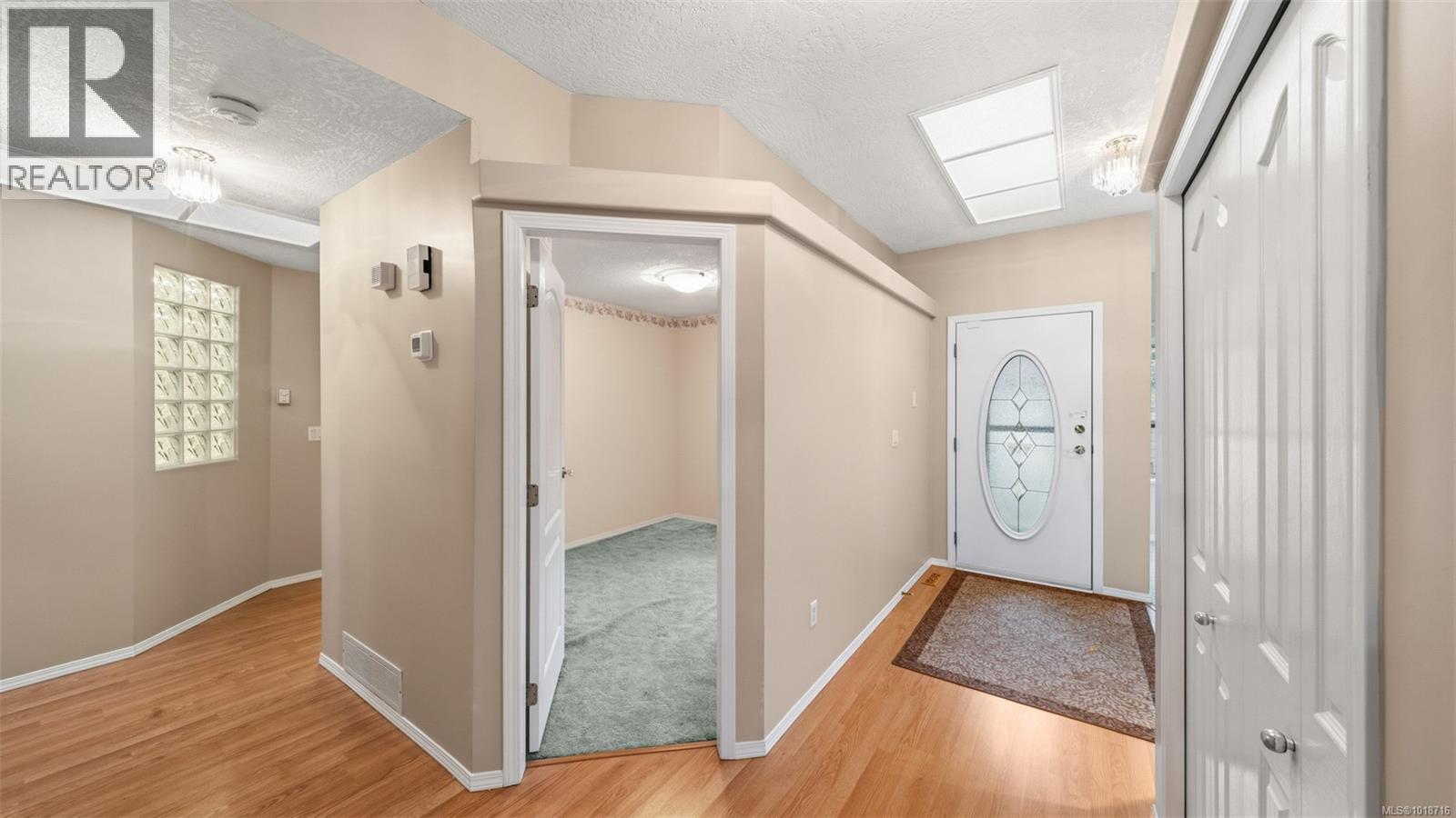 403 4515 Pipeline Rd, Saanich, British Columbia  V8Z 5M3 - Photo 19 - 1018716