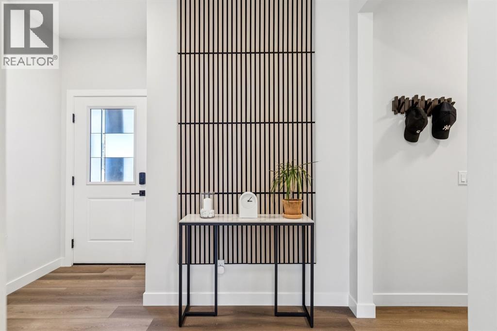 170 Creekstone Path Sw, Calgary, Alberta  T2X 4P8 - Photo 4 - A2285765