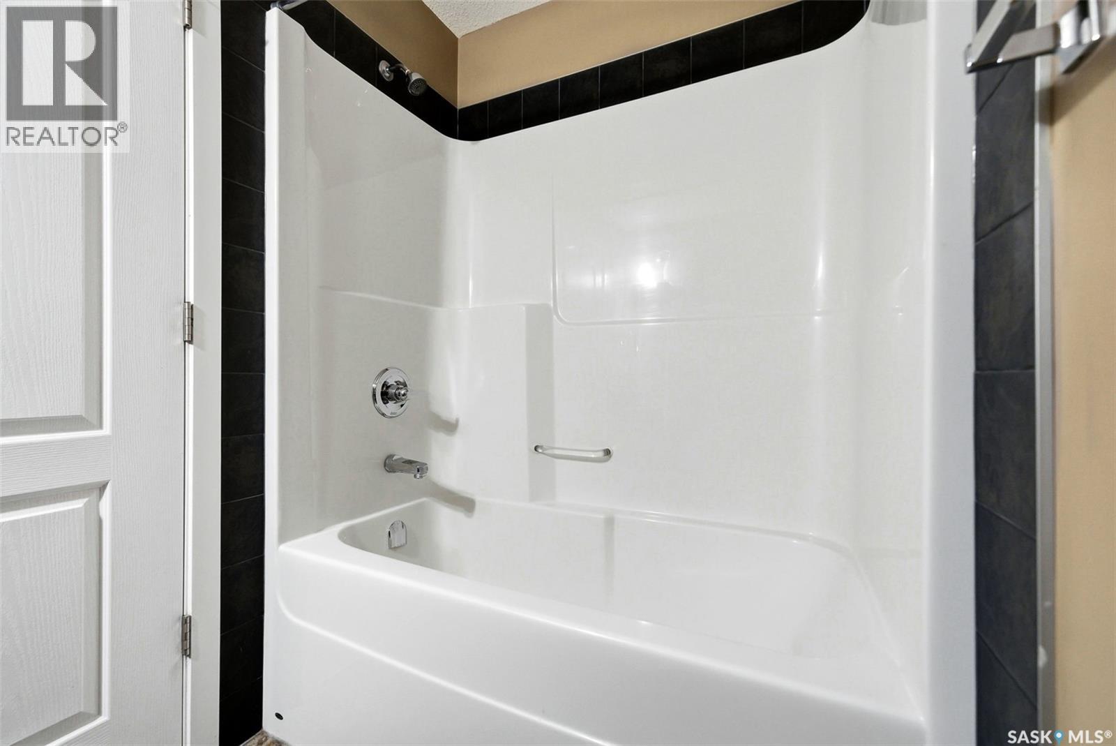 110 1210 Empress Street, Regina, Saskatchewan  S4T 1G7 - Photo 30 - SK027946