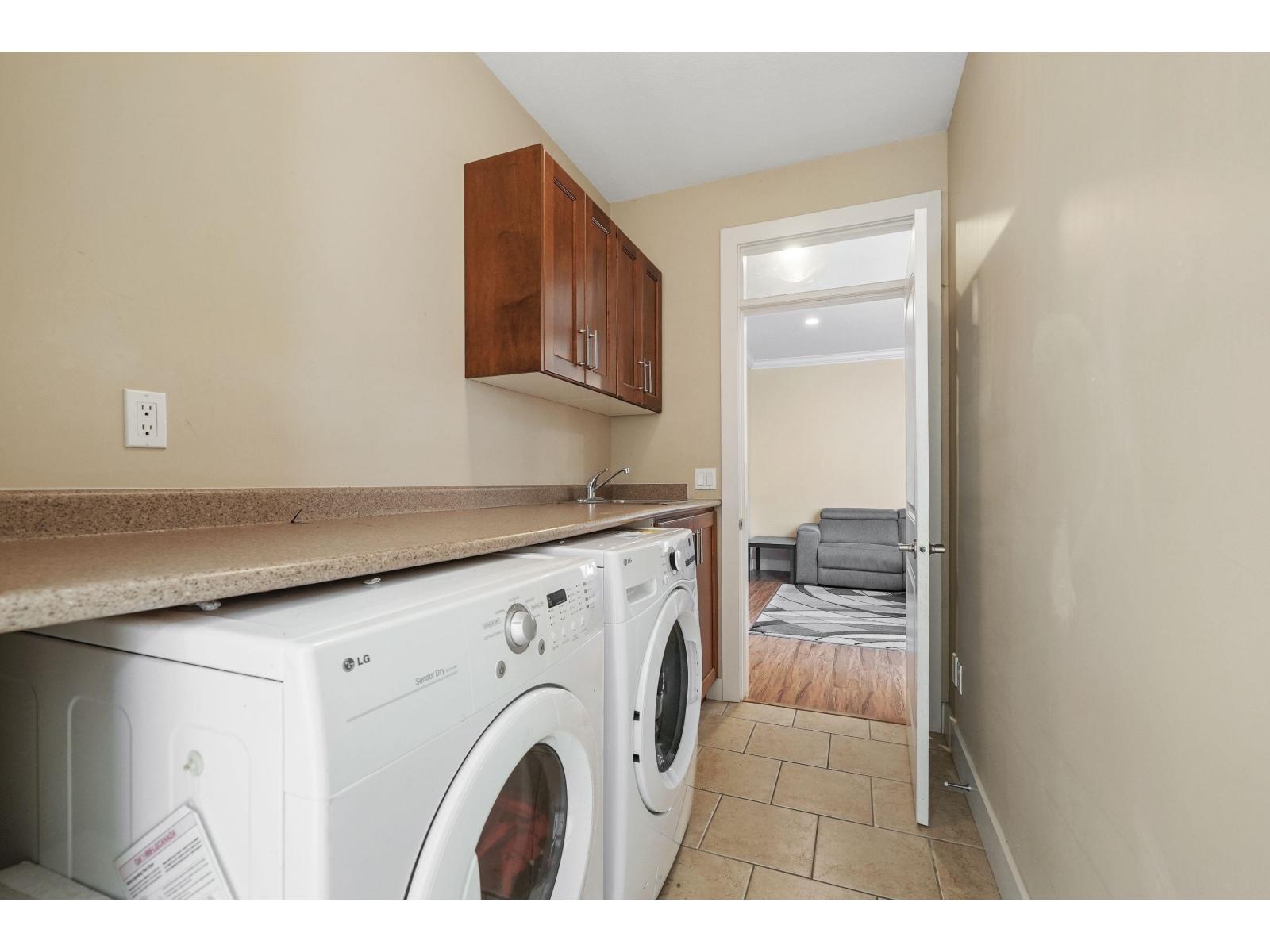 6865 196th Street, Surrey, British Columbia  V4N 5Y9 - Photo 19 - R3089213