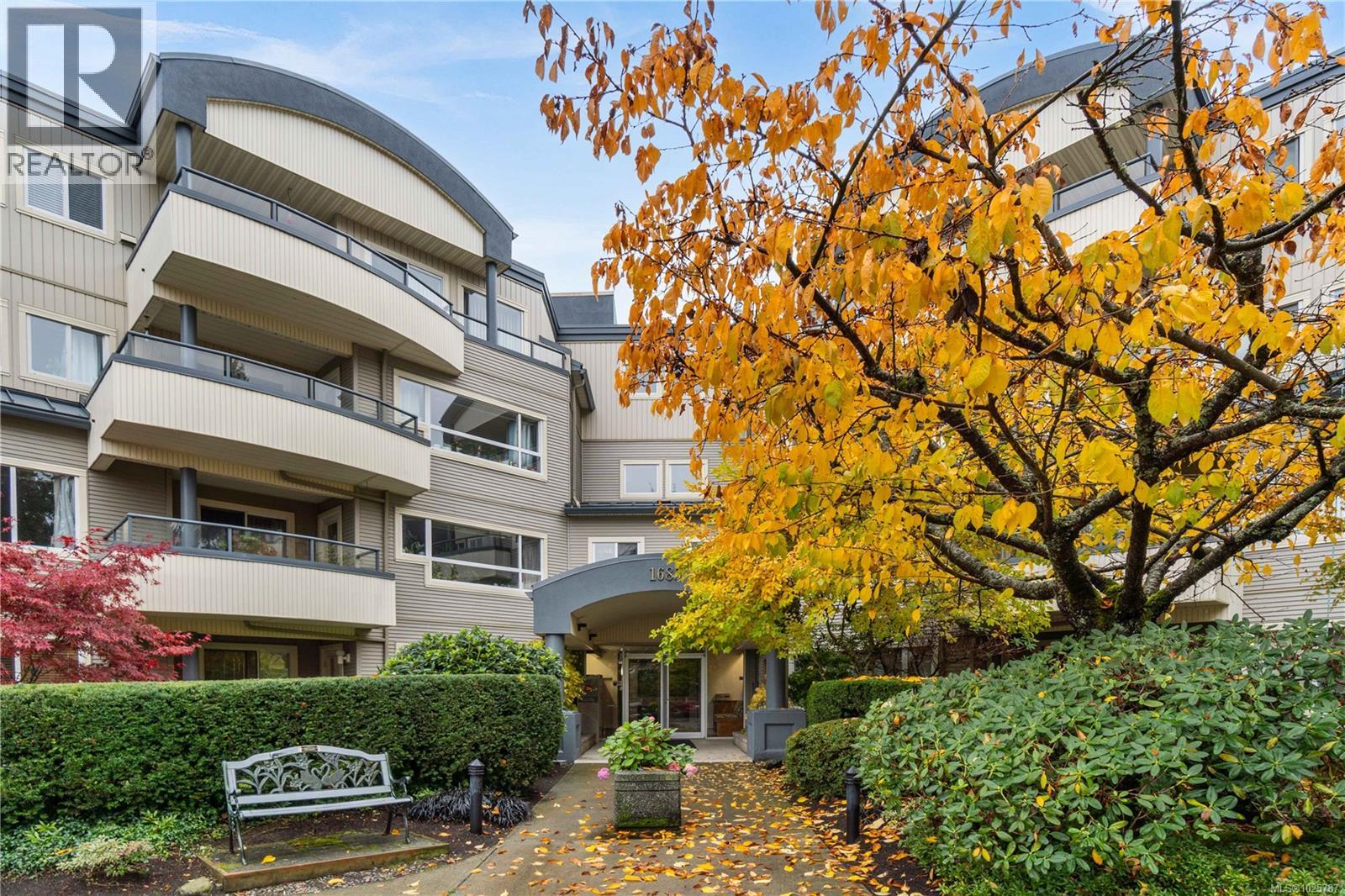 310 1685 Estevan Rd, Nanaimo, British Columbia  V9S 5V9 - Photo 3 - 1025787