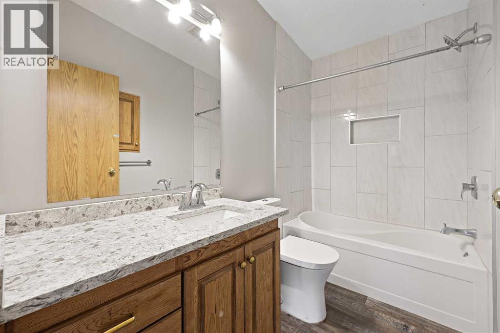 25113 Twp Rd 272, Rural Rocky View County, Alberta  T4B 4Y7 - Photo 19 - A2264162