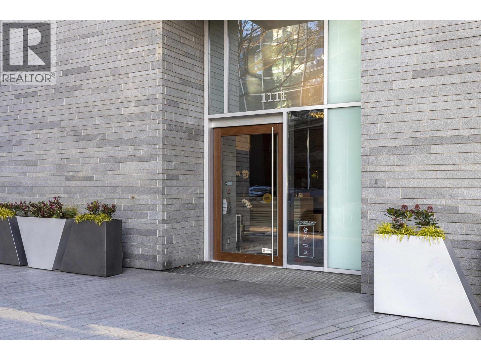 Listing Picture 2 of 40 : 3308 1111 ALBERNI STREET, Vancouver / 溫哥華 - 魯藝地產 Yvonne Lu Group - MLS Medallion Club Member