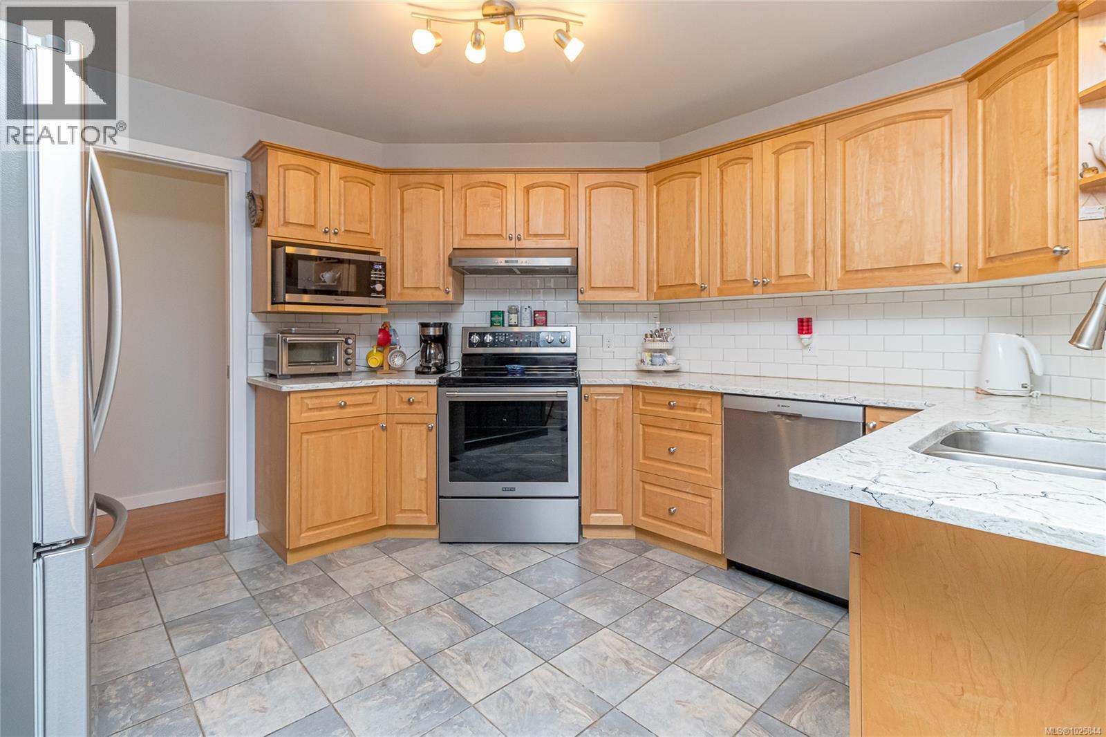 3060 Keparo Rd, Mill Bay, British Columbia  V8H 1E5 - Photo 18 - 1025844