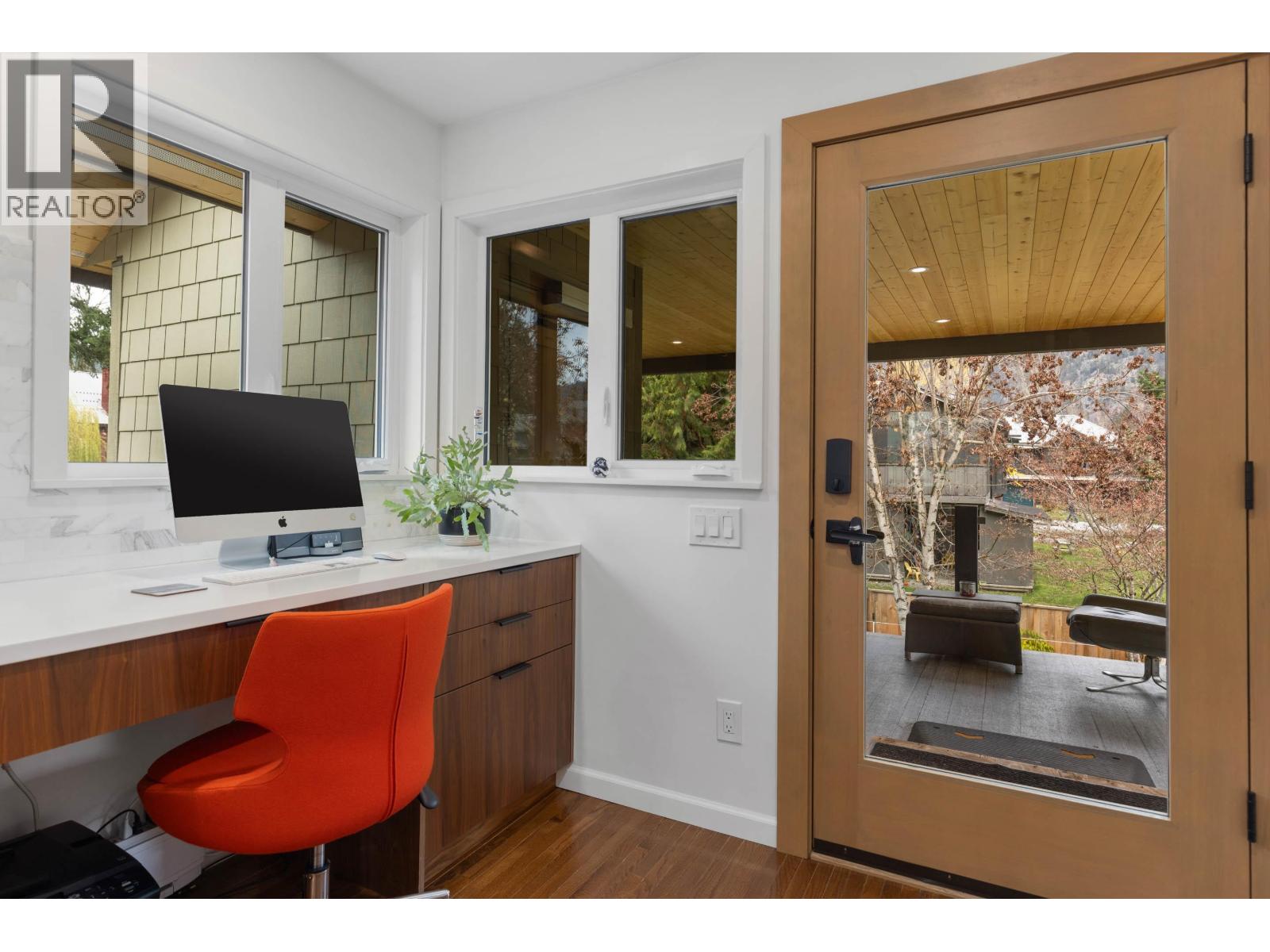 1469 Olive Street, Pemberton, British Columbia  V0N 2L0 - Photo 17 - R3067735