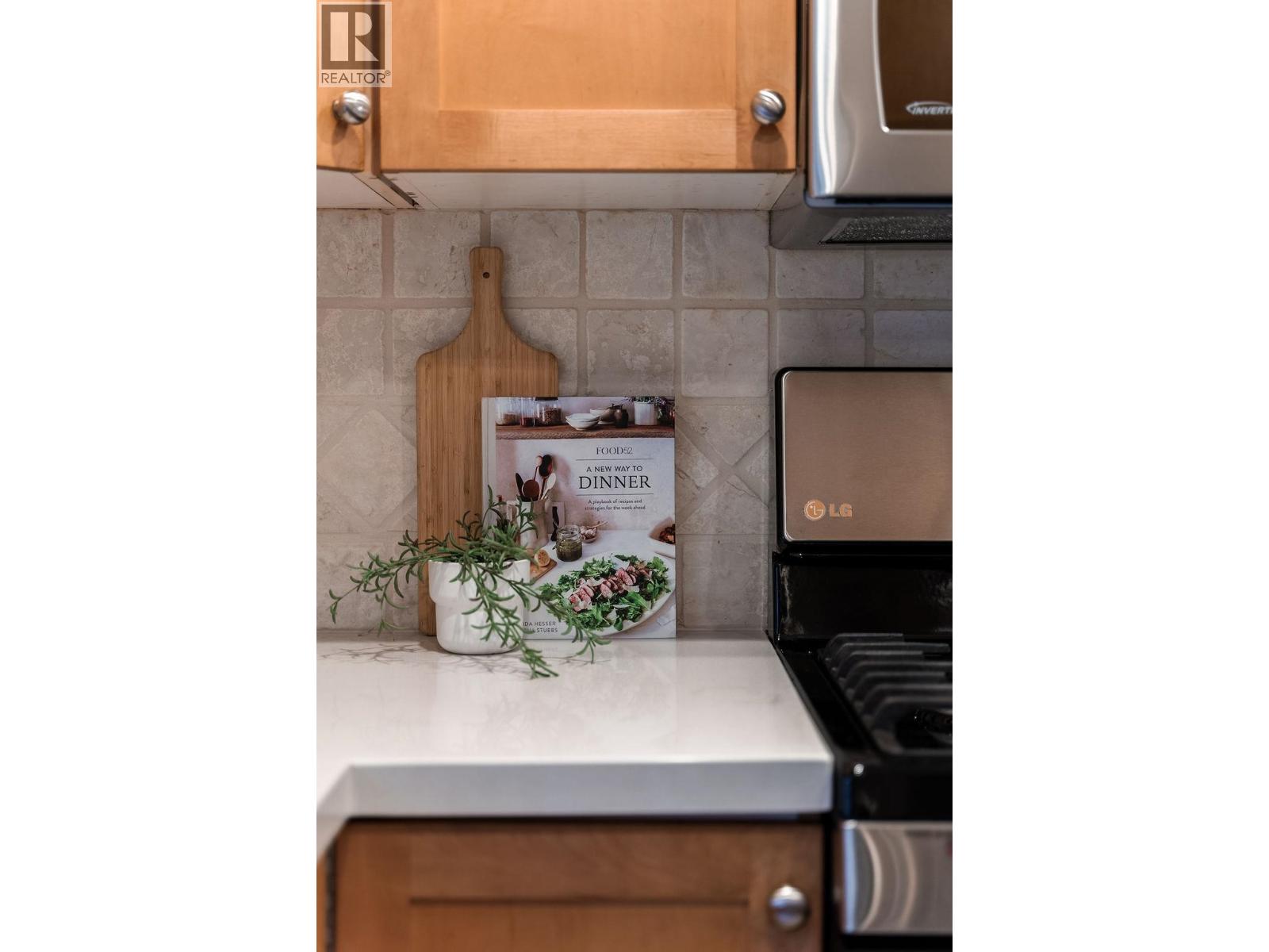 9 2688 Mountain Highway, North Vancouver, British Columbia  V7J 2N5 - Photo 16 - R3089324