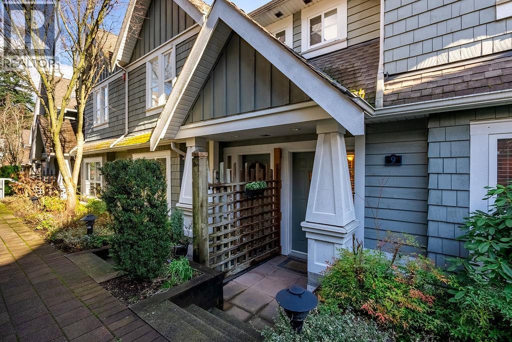 9 2688 Mountain Highway, North Vancouver, British Columbia  V7J 2N5 - Photo 2 - R3089324