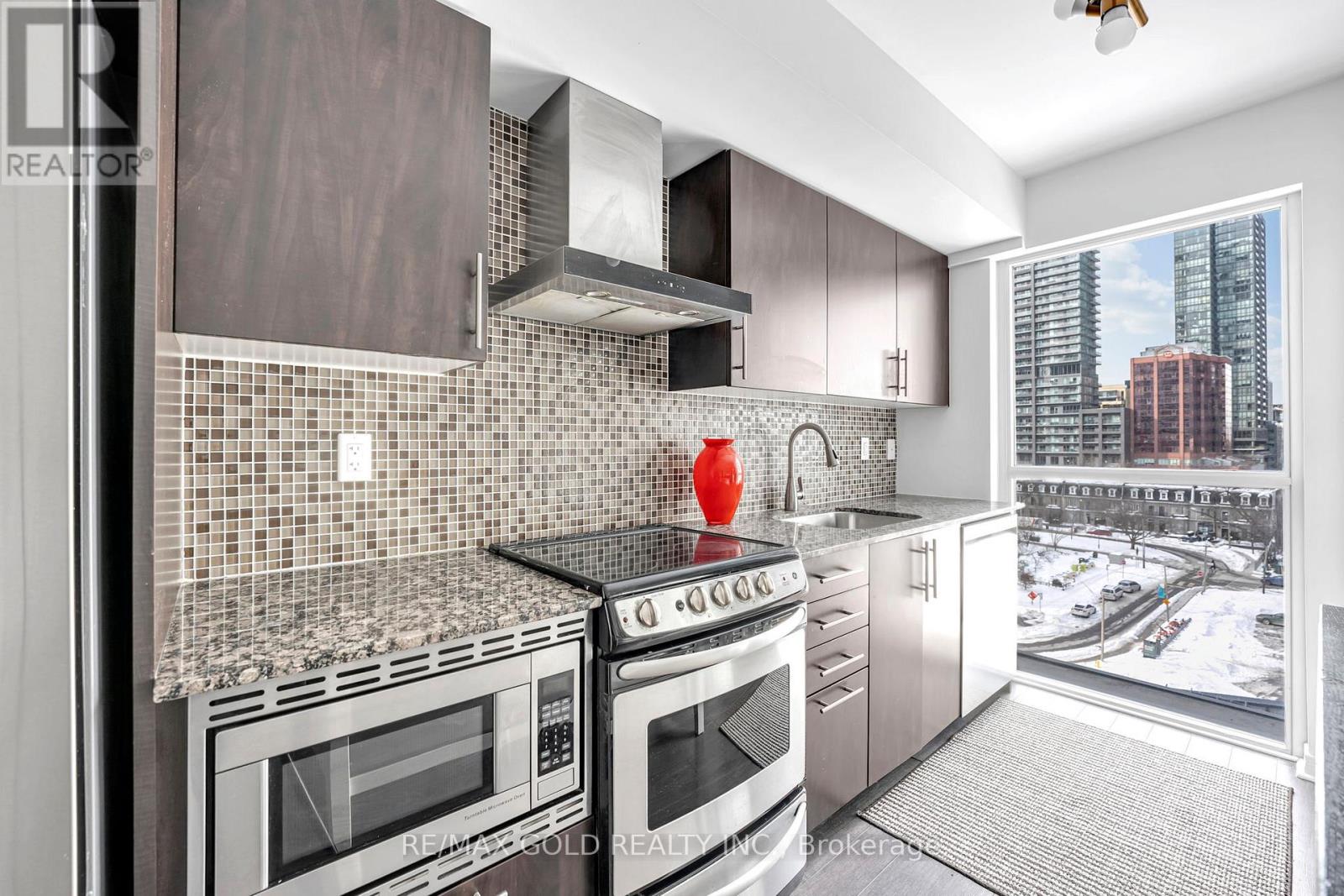 710 - 352 Front Street W, Toronto, Ontario  M5V 1B5 - Photo 14 - C12784788