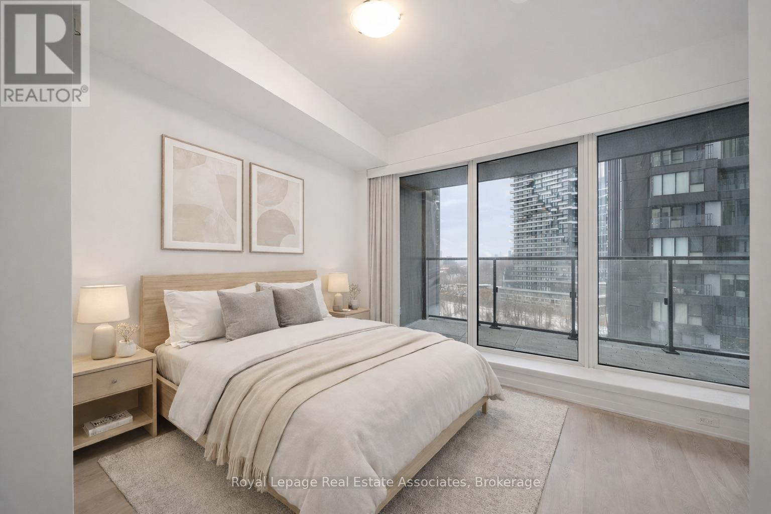 1004 - 1 Quarrington Lane, Toronto, Ontario  M3C 0S4 - Photo 10 - C12784804