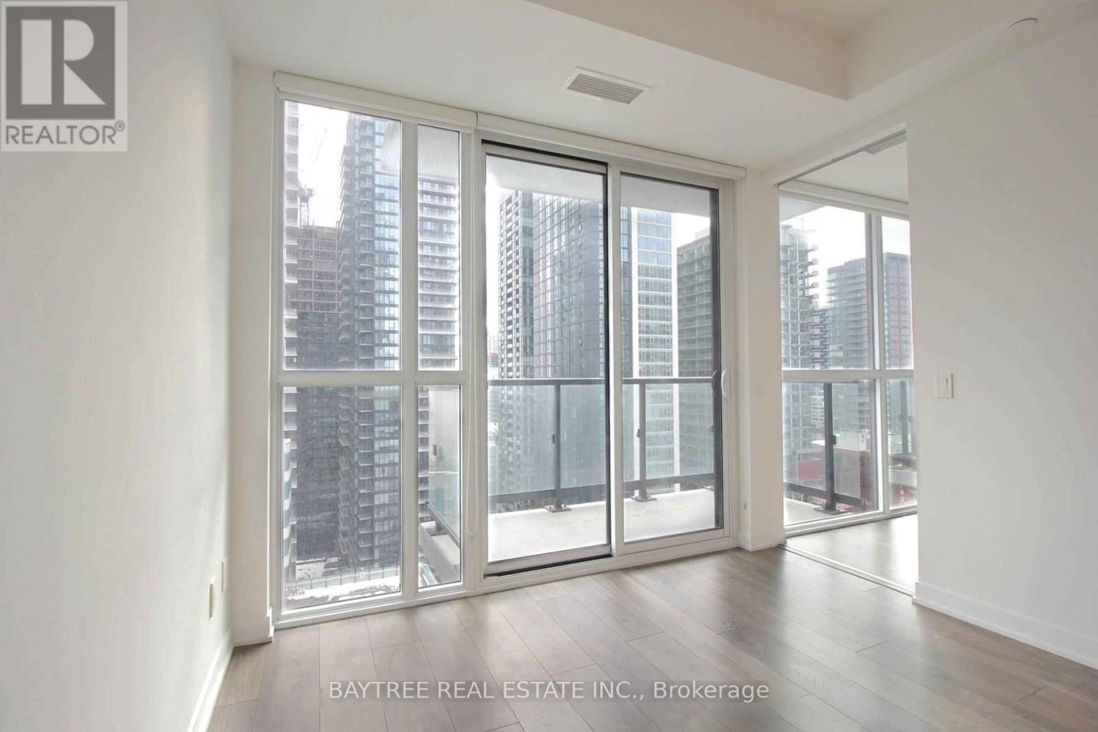 2015 - 87 Peter Street, Toronto, Ontario  M5V 0P1 - Photo 4 - C12784874