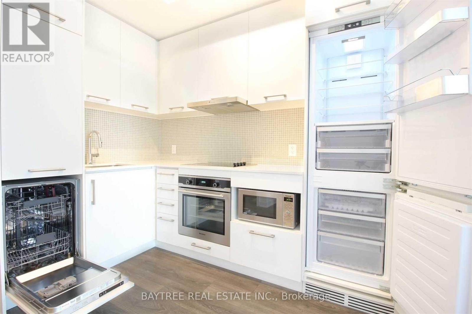 2015 - 87 Peter Street, Toronto, Ontario  M5V 0P1 - Photo 8 - C12784874